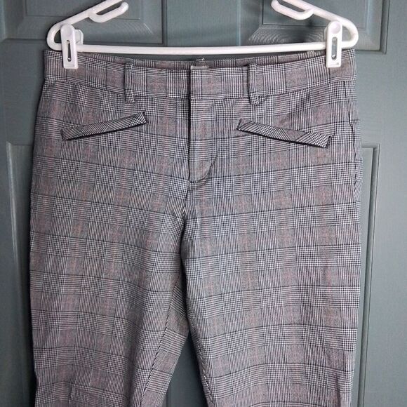 Gap, signature skinny ankle, black and red plaid, women's size 10 - Picture 4 of 8